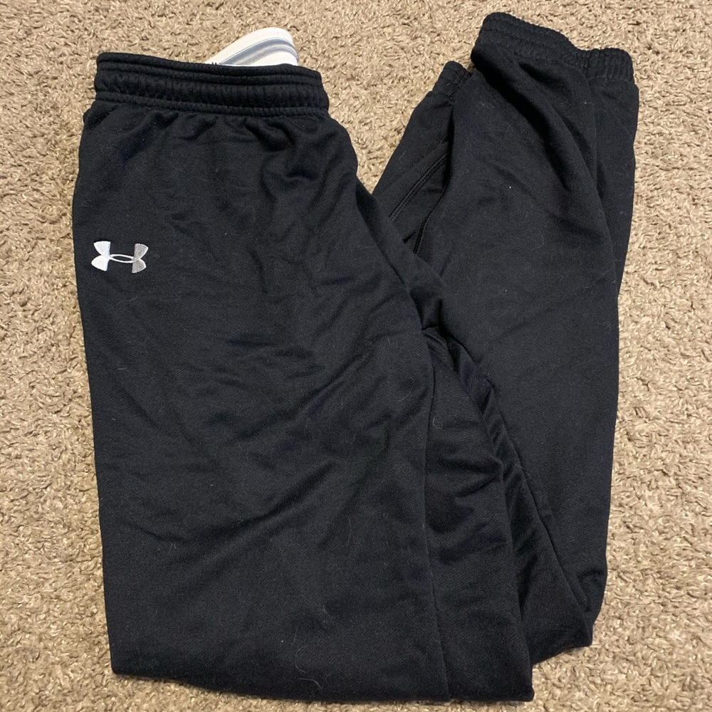 Semi fitted UA Joggers